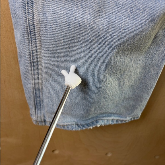 Abercrombie & Fitch Women’s Low Rise Baggy Jean Heavy Destroyed Size 6/28 - Picture 3 of 8